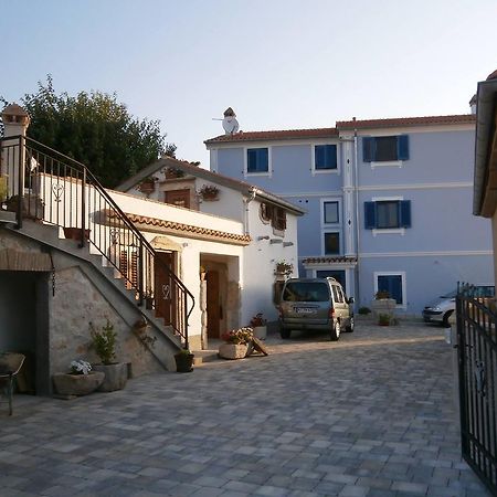 Apartments Crncic Šilo Екстериор снимка