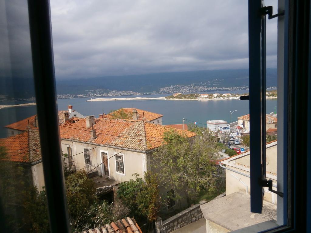 Apartments Crncic Šilo Стая снимка