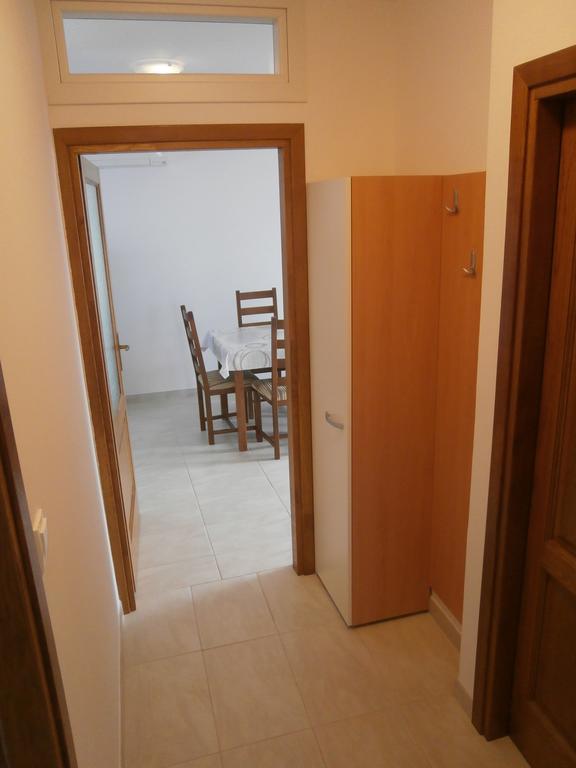 Apartments Crncic Šilo Стая снимка