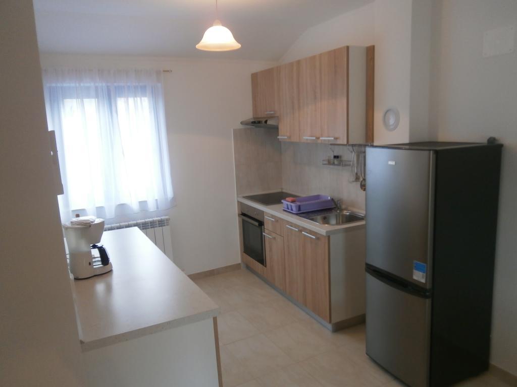 Apartments Crncic Šilo Стая снимка