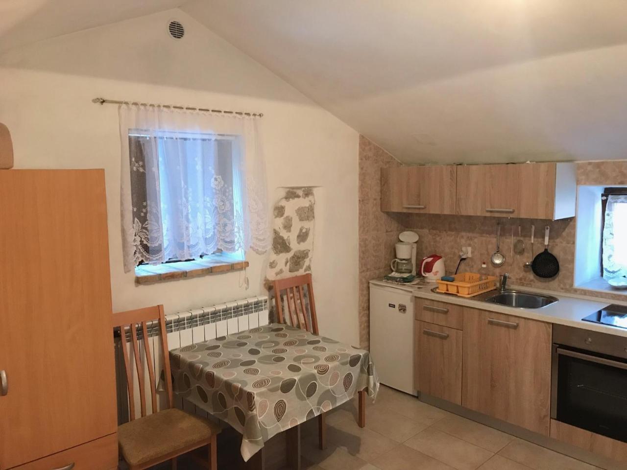 Apartments Crncic Šilo Екстериор снимка